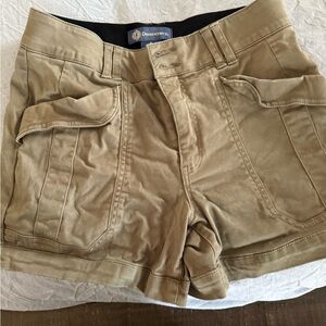 Democracy Olive/Tan Cargo Shorts with Flap Pockets